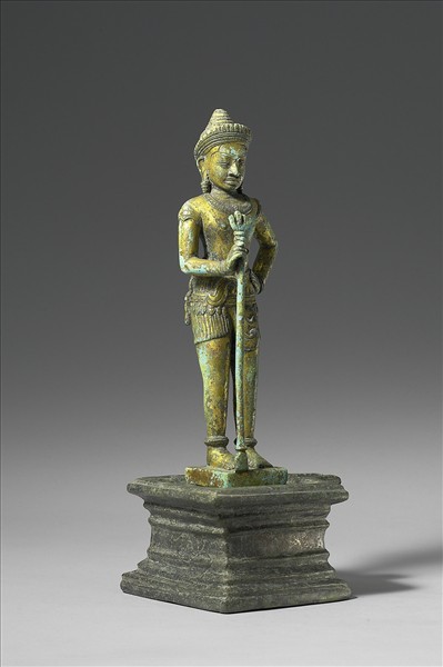 柬埔寨 12-13世紀 青銅鎏金 男神立像，或為濕婆神