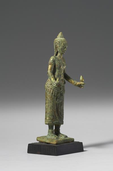 柬埔寨 12-13世紀 青銅鎏金 般若佛母立像
