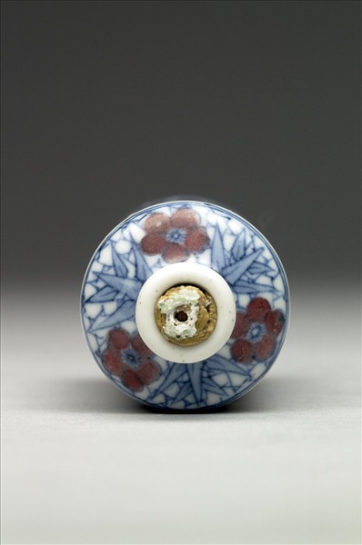 青花釉裡紅鼻煙壺