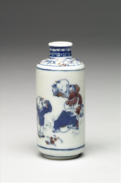 青花釉裏紅瓷鼻煙壺