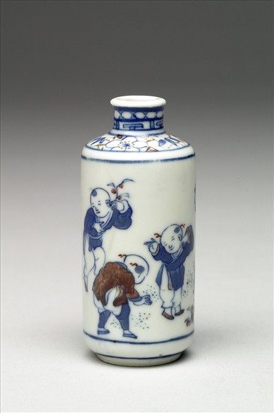 青花釉裏紅瓷鼻煙壺