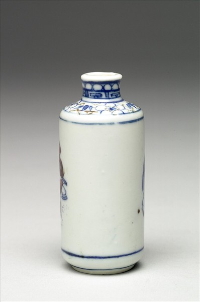 青花釉裏紅瓷鼻煙壺