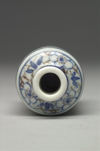 青花釉裏紅瓷鼻煙壺