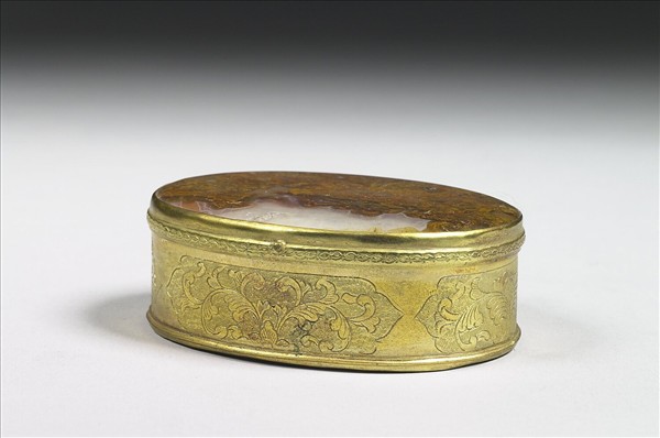 鎏金銅鑲瑪瑙鼻煙盒