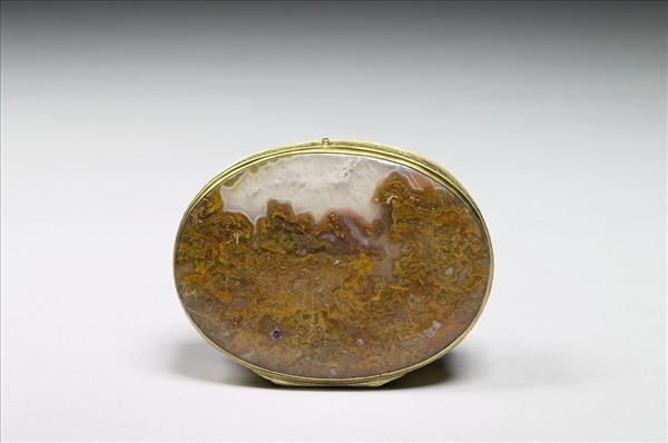 鎏金銅鑲瑪瑙鼻煙盒