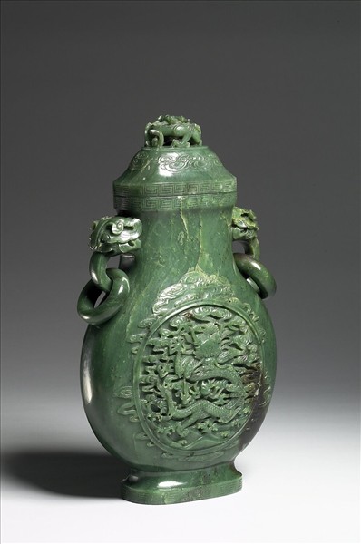 玉龍紋瓶
