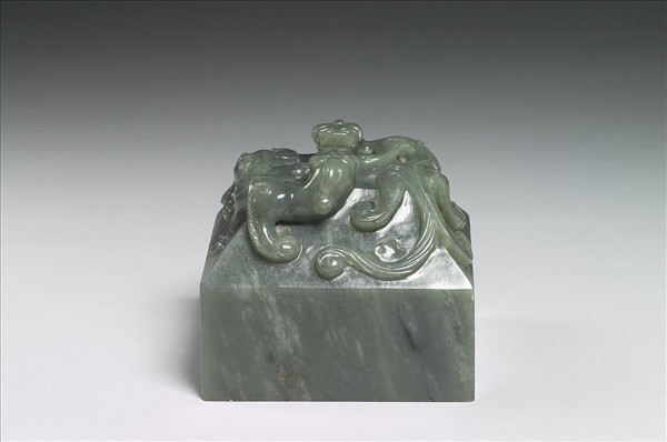 玉雙獸鈕未刻印
