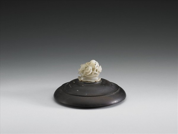 鴛鴦荷葉紋玉頂