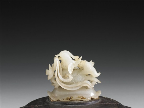 鴛鴦荷葉紋玉頂