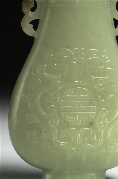 玉壽字紋瓶