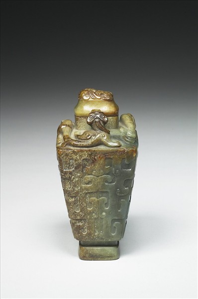 玉螭紋方瓶