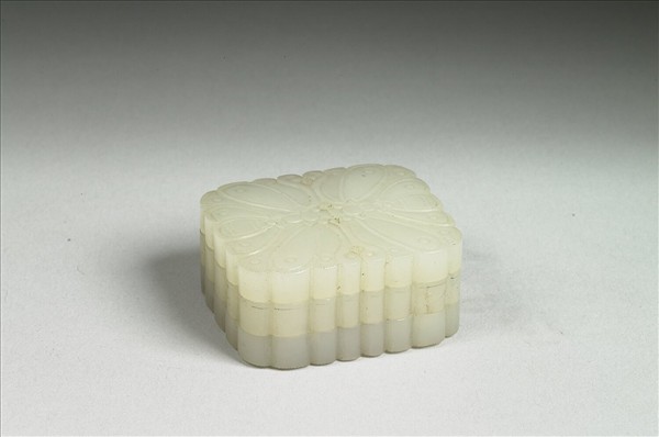 玉蝴蝶式三層盒