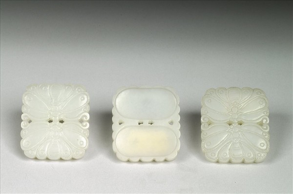 玉蝴蝶式三層盒