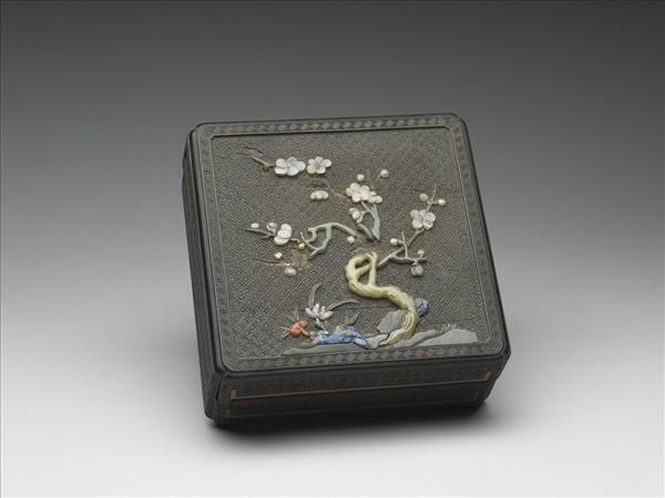 紫檀百寶嵌梅花紋方木盒