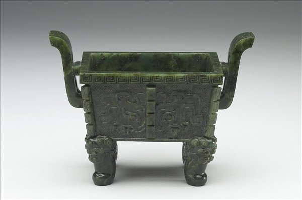 玉獸面紋方鼎