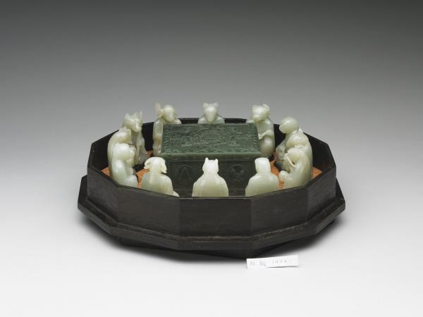 雕紫檀甲子萬年十二方盒