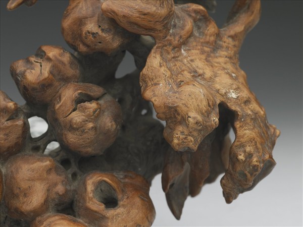 樹根雕瓜果形器