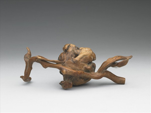 樹根雕瓜果形器