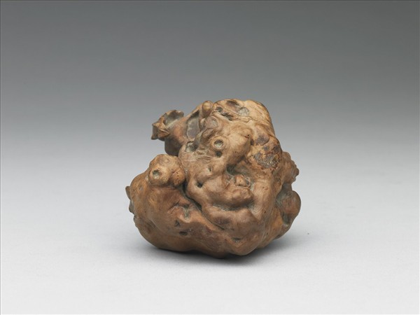 樹根雕瓜果形器