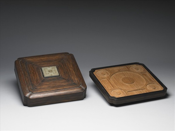 鑲竹絲嵌玉方盒