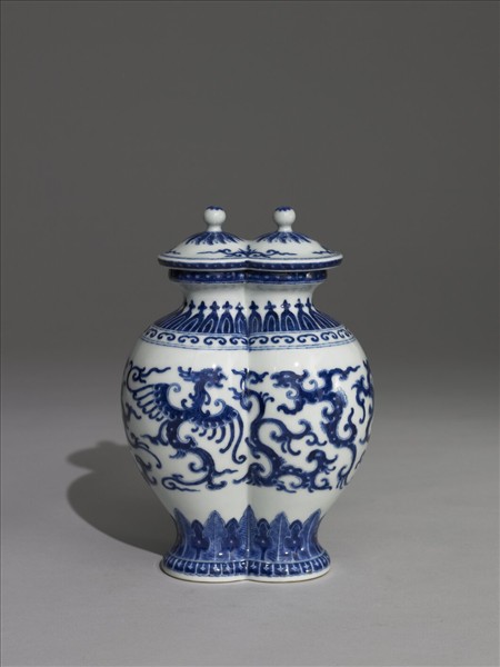 青花龍鳳紋雙連蓋罐