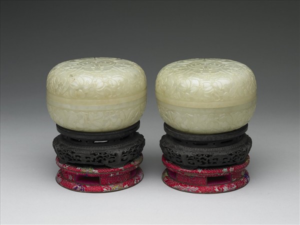 玉五福拱壽圓盒