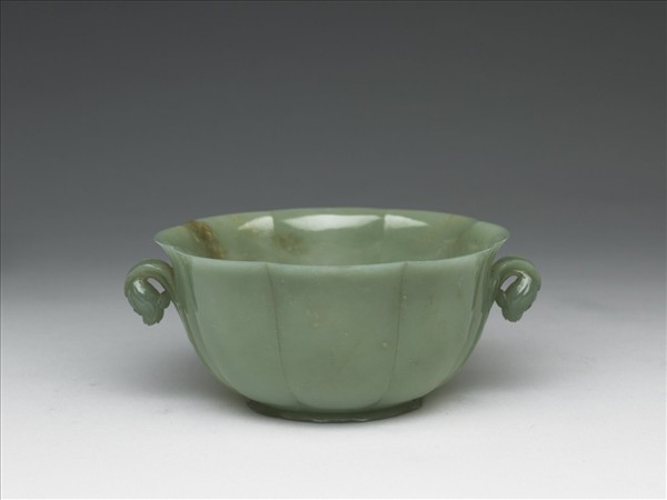 玉花口花蕾形雙柄碗