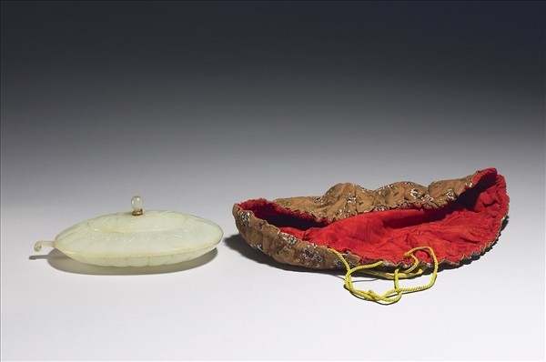 玉花口單柄帶蓋盤