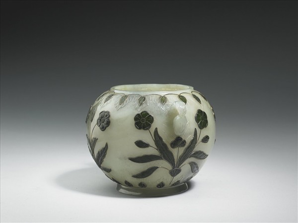 玉雙柄莨苕花卉紋罐