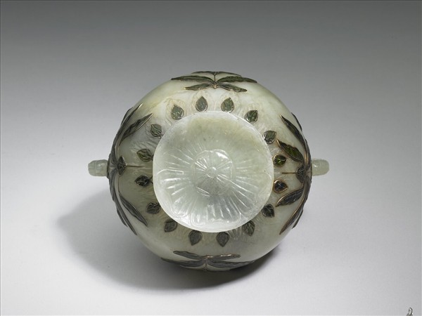 玉雙柄莨苕花卉紋罐