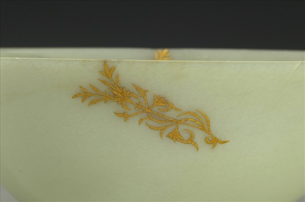 玉繪金花橢圓碗