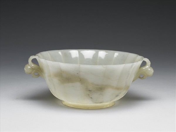 玉花口花蕾形雙柄碗