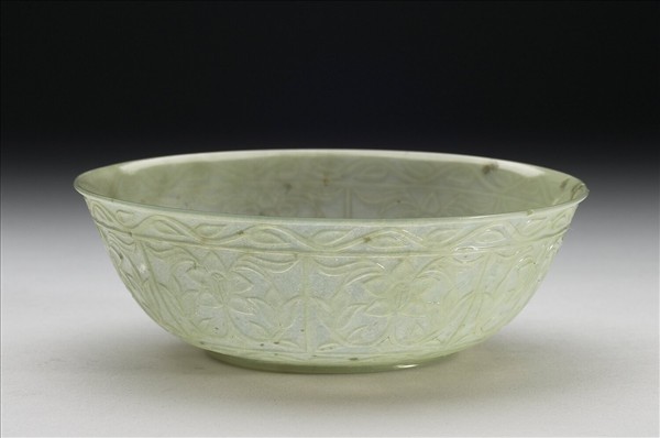 玉滿雕圓碗