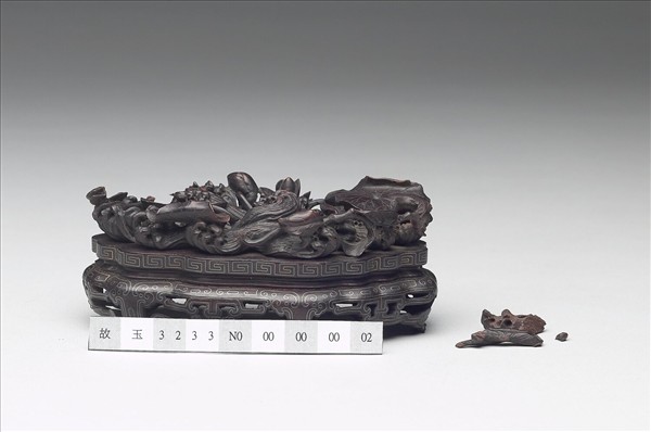 紫檀蓮池紋木座