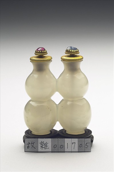 玉髓雙連葫蘆鼻煙壺