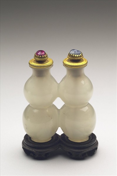 玉髓雙連葫蘆鼻煙壺