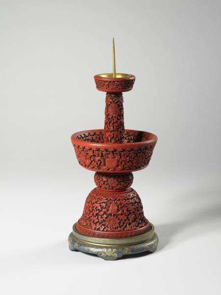 剔紅八寶番蓮紋燭台