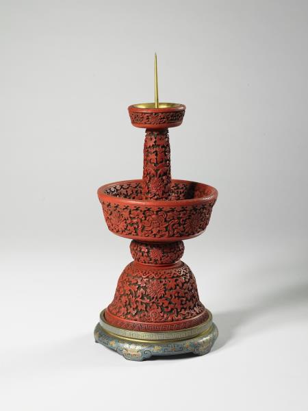 剔紅八寶番蓮紋燭台