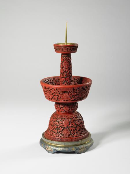 剔紅八寶番蓮紋燭台