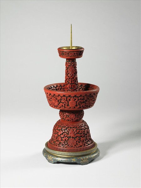 剔紅八寶番蓮燭台
