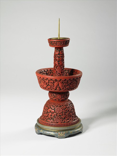 剔紅八寶番蓮燭台