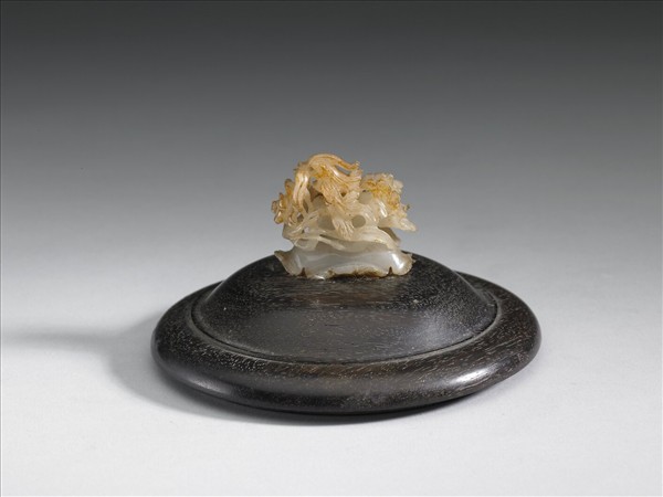 鴛鴦荷葉紋玉頂