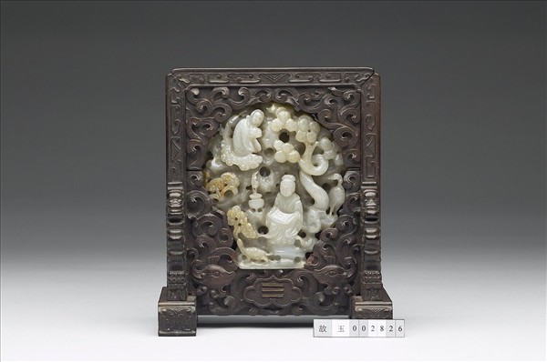 「秋山」仕女焚香玉飾