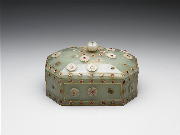 玉嵌玉花八角形盒