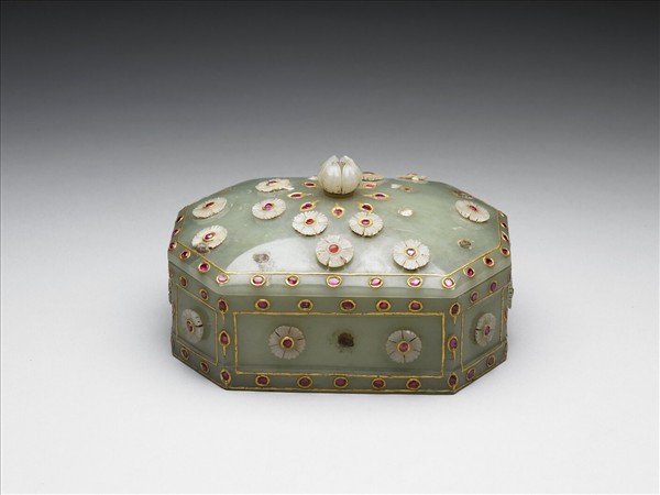 玉嵌玉花八角形盒