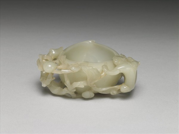 玉螭虎連枝桃式洗