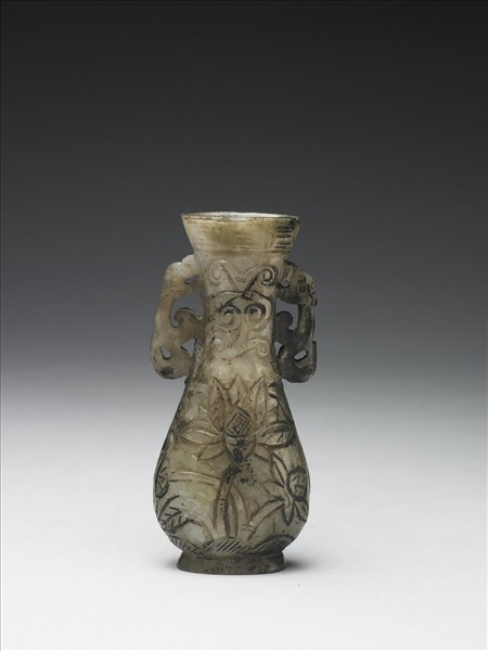 玉花卉紋雙耳瓶