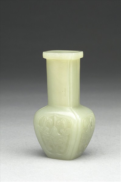 玉獸面紋瓶