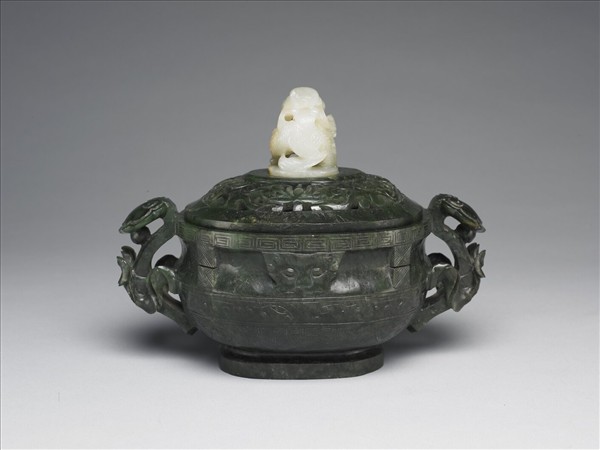 玉獸面紋如意耳爐