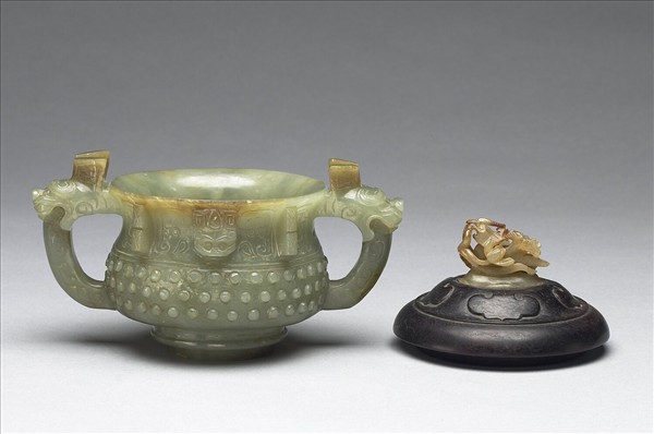 玉乳丁紋簋形爐